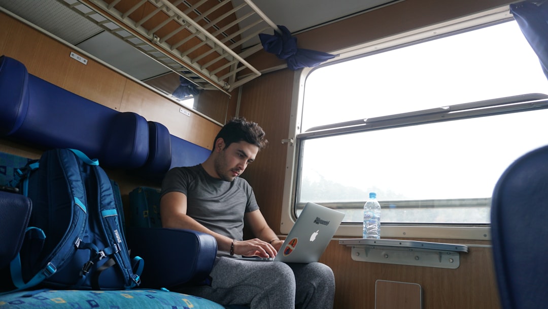 Photo travel bloggers